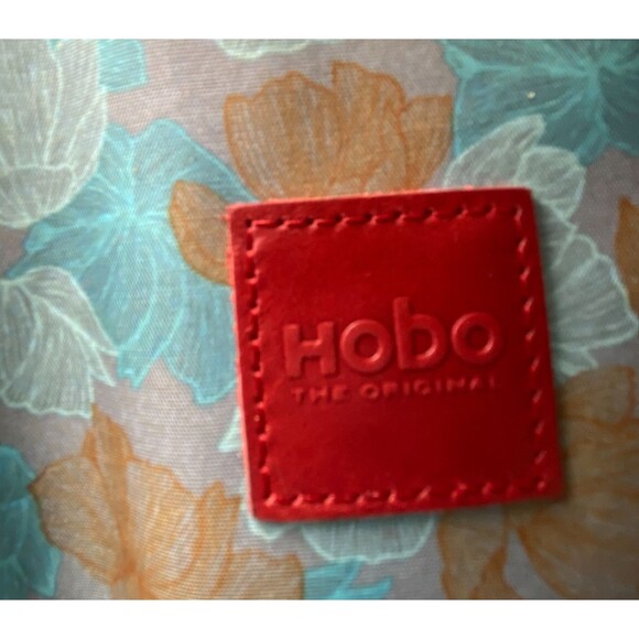 HOBO Jill Leather Wallet Black Trifold Crackled Snap Closure Autumn Leaves - Picture 10 of 11